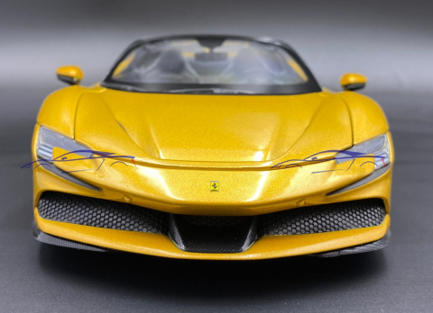 FERRARI SF90 Spider duży mod. 1:18 Bburago 16016 FERRARI SF90 Spider duży mod. 1:18 Bburago 16016