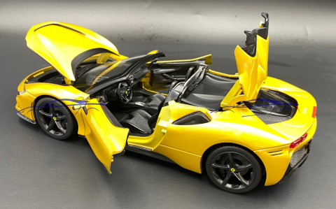 FERRARI SF90 Spider duży mod. 1:18 Bburago 16016 FERRARI SF90 Spider duży mod. 1:18 Bburago 16016