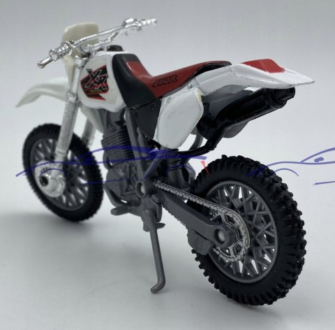 HONDA XR 400R na podstawce 1:18 Motormax HONDA XR 400R na podstawce 1:18 Motormax