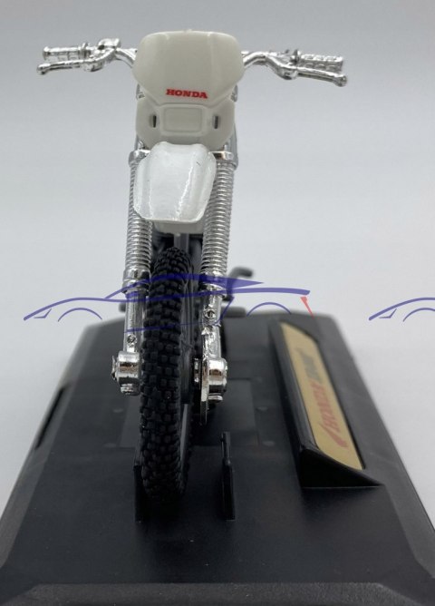 HONDA XR 400R na podstawce 1:18 Motormax HONDA XR 400R na podstawce 1:18 Motormax