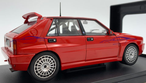 Lancia Delta Integrale 16V model WhiteBox 1:24 Lancia Delta Integrale 16V model WhiteBox 1:24