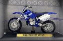 YAMAHA YZ 250 2004 na podstawce 1:18 Motormax