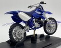 YAMAHA YZ 250 2004 na podstawce 1:18 Motormax