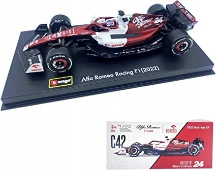 ALFA ROMEO C42 F1 2022 24 Guanyu KASK BBurago 1:43 ALFA ROMEO C42 F1 2022 24 Guanyu KASK BBurago 1:43