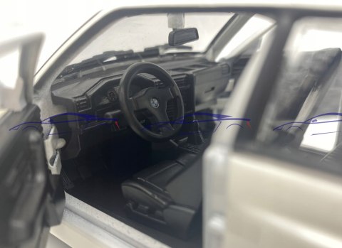 BMW M3 (E30) 1986 1:24 model Bburago 21100 white BMW M3 (E30) 1986 1:24 model Bburago 21100 white