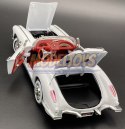 Chevrolet CORVETTE 1958 1:18 model Motormax 73109