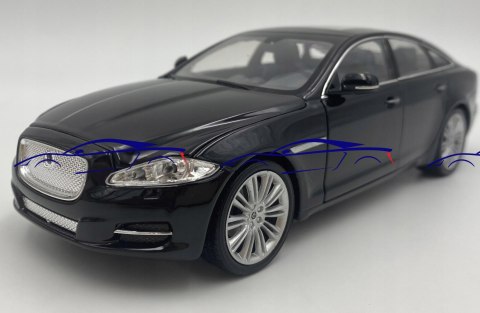 Jaguar XJ 2010 metal model Welly 1:24 Jaguar XJ 2010 metal model Welly 1:24