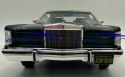 LINCOLN Continental Mark V model 1:18 MCG 18404