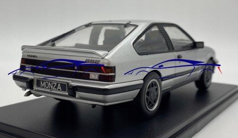 Opel Monza A2 GSE model 124156 WhiteBox 1:24 Opel Monza A2 GSE model 124156 WhiteBox 1:24