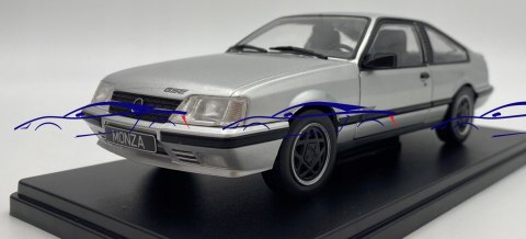Opel Monza A2 GSE model 124156 WhiteBox 1:24 Opel Monza A2 GSE model 124156 WhiteBox 1:24