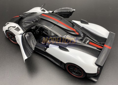 PAGANI Zonda 5 red 1:18 model Motormax 79158 PAGANI Zonda 5 red 1:18 model Motormax 79158