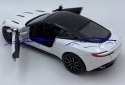 Aston Martin DB11 white 1:24 model Motormax 79345