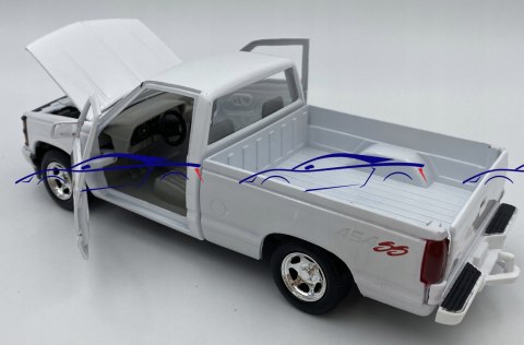 Chevrolet 454 SS Pickup 1:24 Motormax 73203 Chevrolet 454 SS Pickup 1:24 Motormax 73203