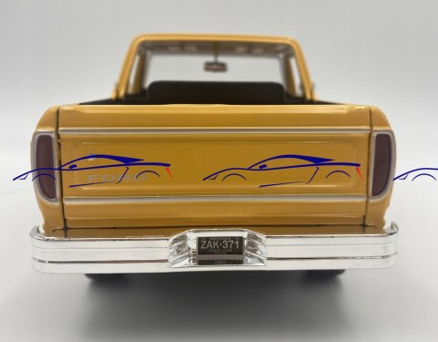 Ford Bronco (open top) 1978 1:24 Motormax 79374 Ford Bronco (open top) 1978 1:24 Motormax 79374