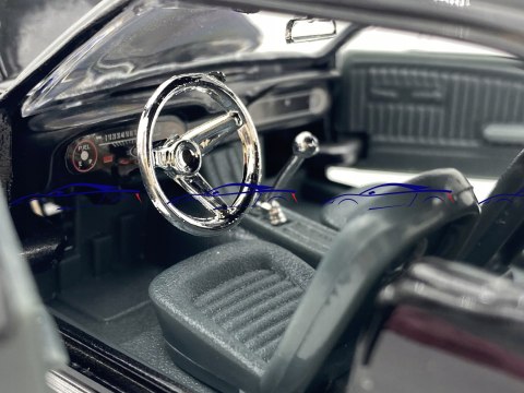Ford MUSTANG 1/2 coupe 1964 1:24 Motormax 73273 Ford MUSTANG 1/2 coupe 1964 1:24 Motormax 73273