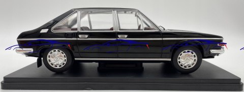 Tatra 613 (1973) model 124166 WhiteBox 1:24 Tatra 613 (1973) model 124166 WhiteBox 1:24