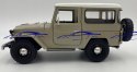 Toyota FJ 40 Hard Top 1:24 beige Motormax 79323