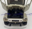 Toyota FJ 40 Hard Top 1:24 beige Motormax 79323