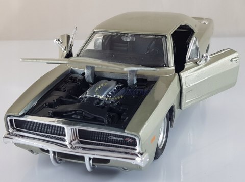 DODGE CHARGER R/T 1969 1/25 Maisto 31256 DODGE CHARGER R/T 1969 1/25 Maisto 31256