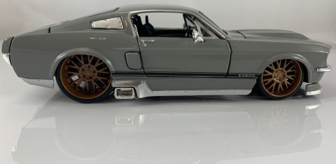 Ford MUSTANG GT 1967 1:24 grey model Maisto 31094 Ford MUSTANG GT 1967 1:24 grey model Maisto 31094