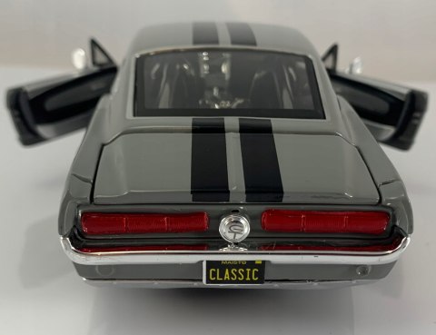 Ford MUSTANG GT 1967 1:24 grey model Maisto 31094 Ford MUSTANG GT 1967 1:24 grey model Maisto 31094