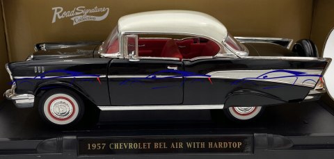 CHEVROLET BEL AIR 1957 1:18 model LDC 92109 CHEVROLET BEL AIR 1957 1:18 model LDC 92109