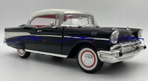 CHEVROLET BEL AIR 1957 1:18 model LDC 92109 CHEVROLET BEL AIR 1957 1:18 model LDC 92109