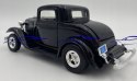 Ford Coupe 1932 black model 1:24 Motormax 73251