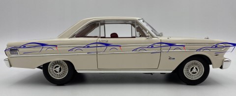 Ford Falcon 1964 1:18 model LDC 92708 white Ford Falcon 1964 1:18 model LDC 92708 white