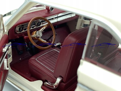 Ford Falcon 1964 1:18 model LDC 92708 white Ford Falcon 1964 1:18 model LDC 92708 white