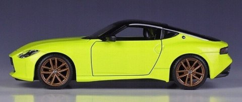 Nissan Z 2023 yellow 1:24 Maisto 32904 Nissan Z 2023 yellow 1:24 Maisto 32904