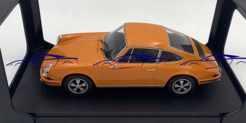 Opel Manta B 400 model WB124112 WhiteBox 1:24 Opel Manta B 400 model WB124112 WhiteBox 1:24