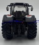 Traktor Valtra N174 z ładowaczem z napędem BBURAGO