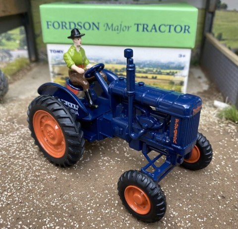 BRITAINS 43293 TRAKTOR FORDSON MAJOR LIMITED EDIT BRITAINS 43293 TRAKTOR FORDSON MAJOR LIMITED EDIT