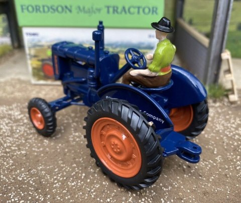 BRITAINS 43293 TRAKTOR FORDSON MAJOR LIMITED EDIT BRITAINS 43293 TRAKTOR FORDSON MAJOR LIMITED EDIT