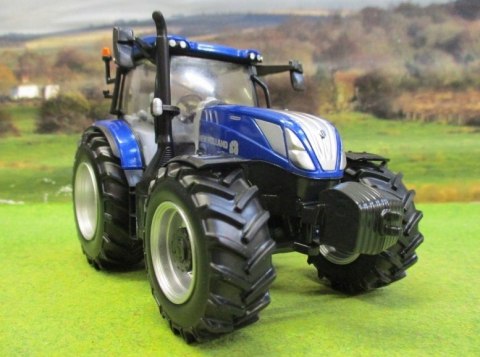 NEW HOLLAND T6.180 Blue Power 1:32 Britains 43319 NEW HOLLAND T6.180 Blue Power 1:32 Britains 43319
