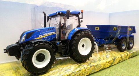 NEW HOLLAND T6 + przyczepa NC 1:32 Britains 43268 NEW HOLLAND T6 + przyczepa NC 1:32 Britains 43268