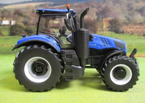 NEW HOLLAND T8.435 Genesis 1:32 Britains 43339 NEW HOLLAND T8.435 Genesis 1:32 Britains 43339