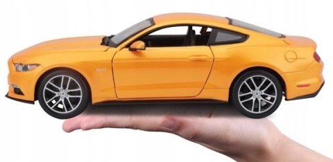 Ford MUSTANG GT 2015 orange 1:18 Maisto 31197 Ford MUSTANG GT 2015 orange 1:18 Maisto 31197