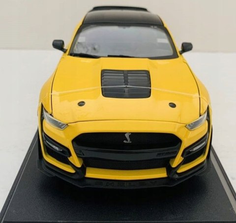 Ford MUSTANG Shelby GT 500 2020 1:18 Maisto 31452 Ford MUSTANG Shelby GT 500 2020 1:18 Maisto 31452