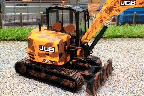 Koparka JCB Midi 86-C zabłocona Britains 43279 Koparka JCB Midi 86-C zabłocona Britains 43279