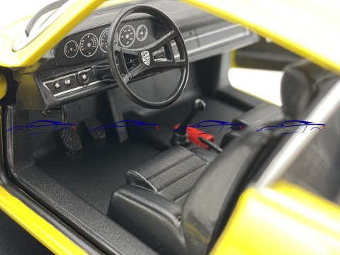 Porsche 911 Carrera 2.7 RS 1972 model 1:24 WhiteBox 124189