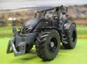 VALTRA Q305 black ciągnik 1:32 Britains 43309