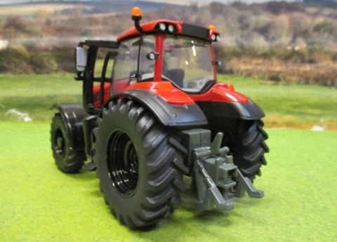 VALTRA TZ54 ciągnik 70 lecie 1:32 Britains 43315 VALTRA TZ54 ciągnik 70 lecie 1:32 Britains 43315