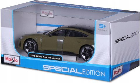 Audi RS e-tron GT 2022 tactical green 1:25 Maisto 32907 Audi RS e-tron GT 2022 tactical green 1:25 Maisto 32907