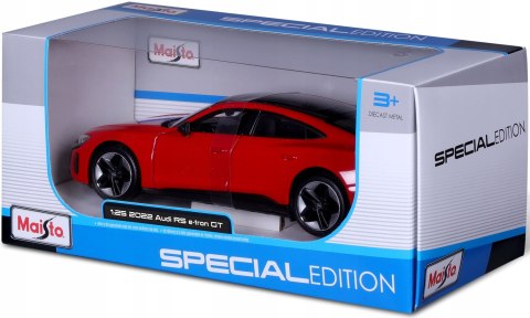 Audi RS e-tron GT 2022 tango red 1:25 Maisto 32907 Audi RS e-tron GT 2022 tango red 1:25 Maisto 32907