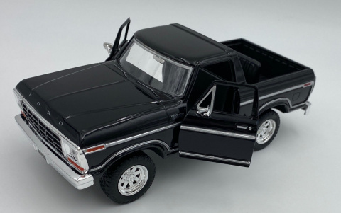 Ford Bronco (hard top) 1978 1:24 Motormax 79374 black Ford Bronco (hard top) 1978 1:24 Motormax 79374 black