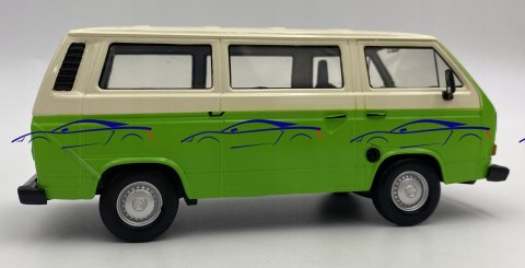 VW Type 2 T3 Transporter 1:24 Motormax 79376 green VW Type 2 T3 Transporter 1:24 Motormax 79376 green