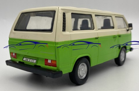 VW Type 2 T3 Transporter 1:24 Motormax 79376 green VW Type 2 T3 Transporter 1:24 Motormax 79376 green