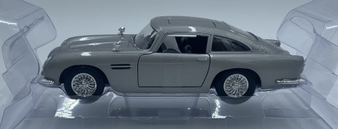 ASTON MARTIN DB5 James Bond GOLDFINGER (1964) 1:24 Motormax 79857 ASTON MARTIN DB5 James Bond GOLDFINGER (1964) 1:24 Motormax 79857